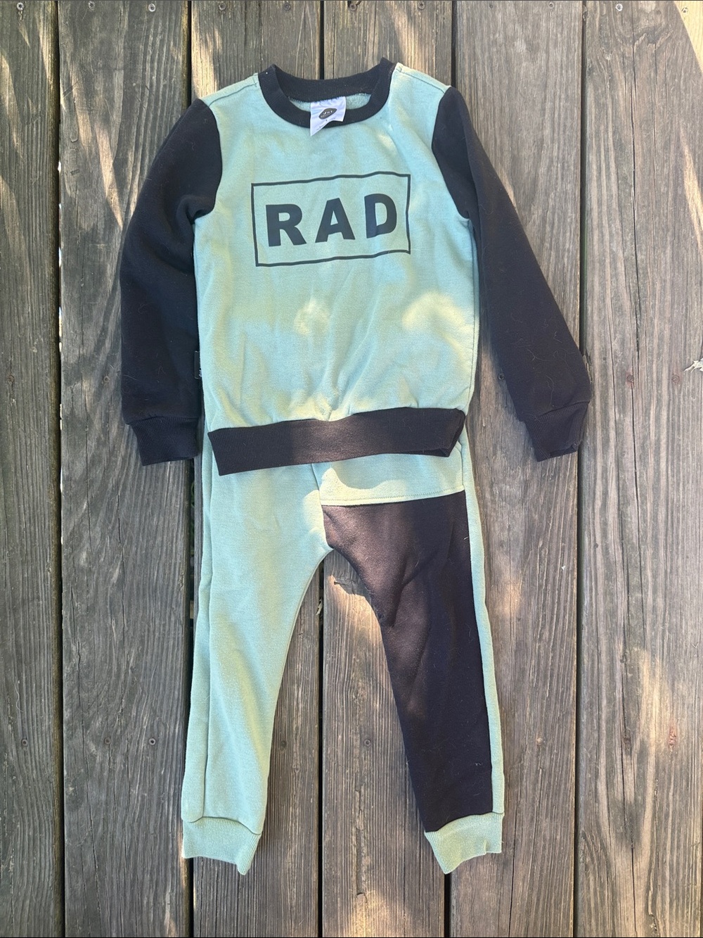 RAD Two-Tone Kids Sweat Set